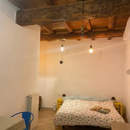 Ruti's House - Monolocale Con Travi A Vista Vicino Malpensa E Milano Rho Fiera גאלארטה